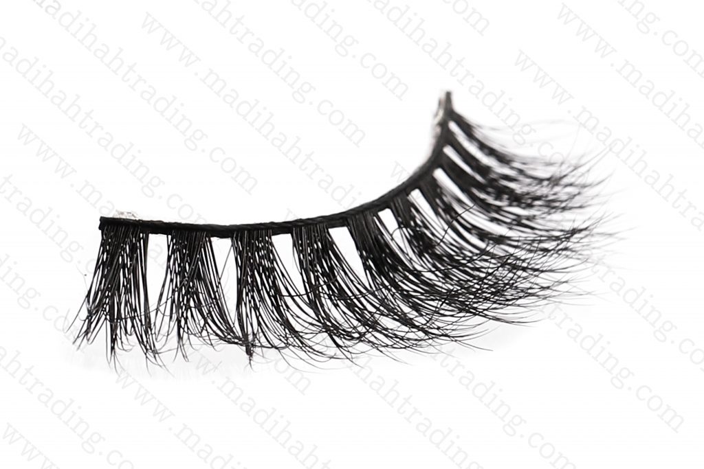 Madihah 3d cruelty free mink lashes 3D-32 wholesale.