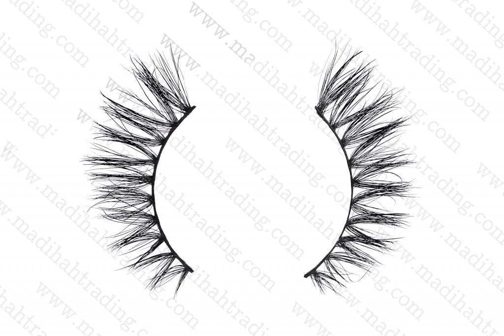Madihah supply the horse fur lashes to the korean eyelashes suppliers.