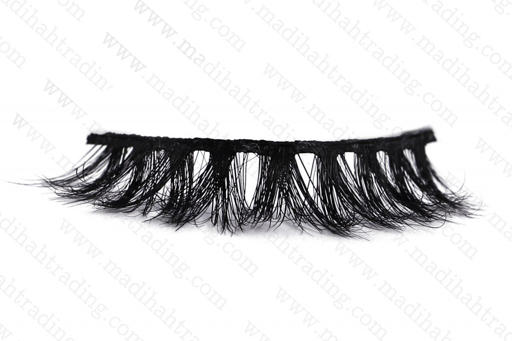 Madihah Trading dropshipping the 3d mink eyelashes aliexpress items to the official mink lashes instagram store.