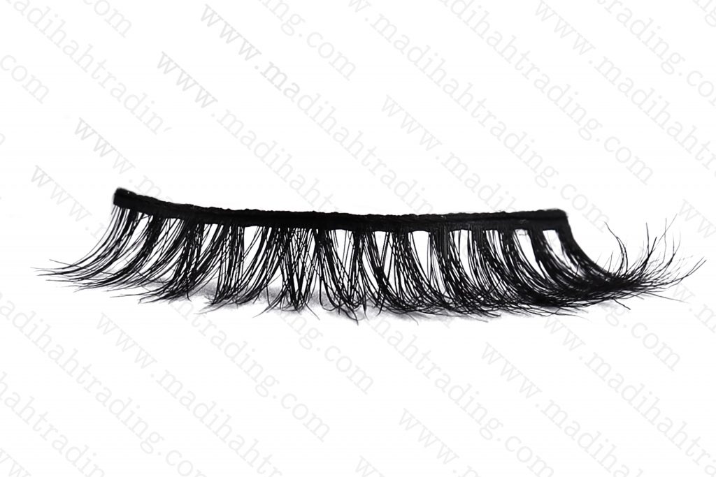 Madihah dropshipping the 3d horse hair mink eyelashes ebay items to the hors hair eyelash manufacturers in india.