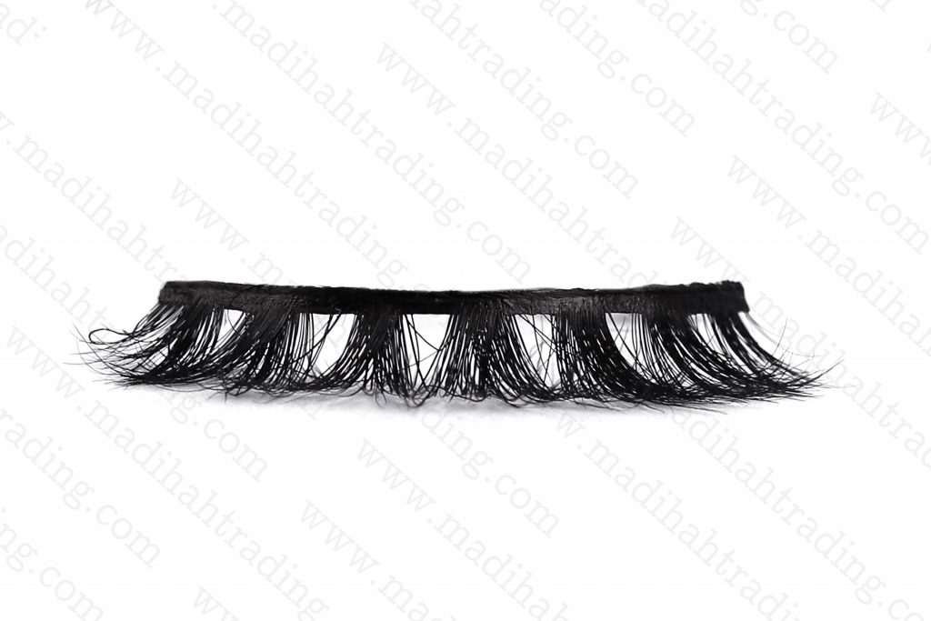 Madihah dropshipping the 3d horse hair mink eyelashes ebay items to the horse hair eyelash manufacturers in india.