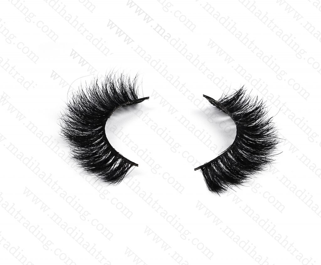 Madihah provide the premium mink lashes wholesale to the amazon eyelashes uk vendors.