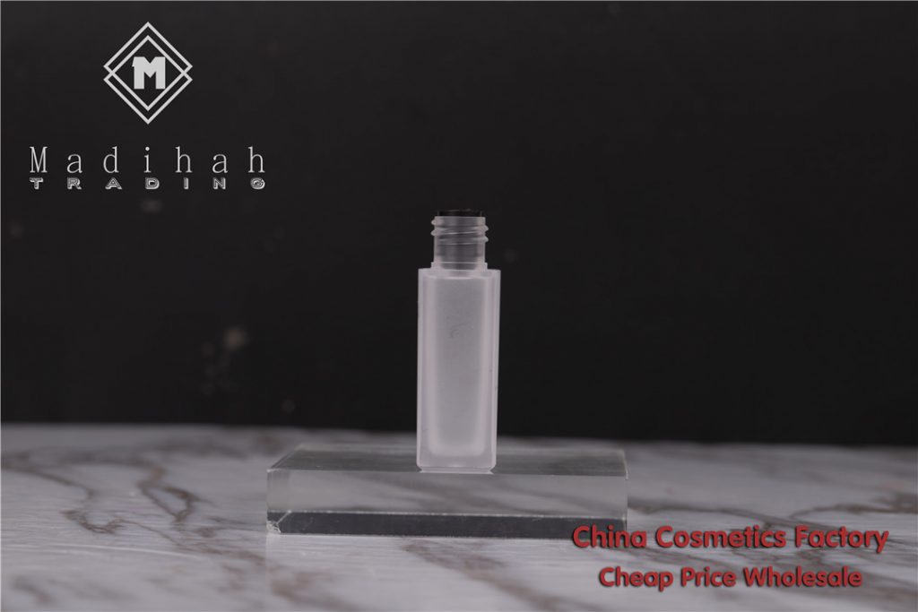 Madihah empty lip gloss tube 07